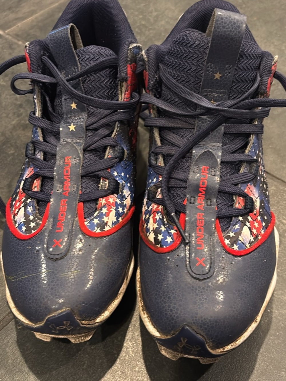 Under Armour Navy Blue Red & White Star-Cleats Boys Size 5.5Y